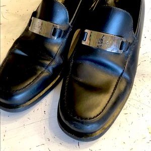 Vintage Woman’s Black Gucci Loafers w/ 1” Heel 8.5